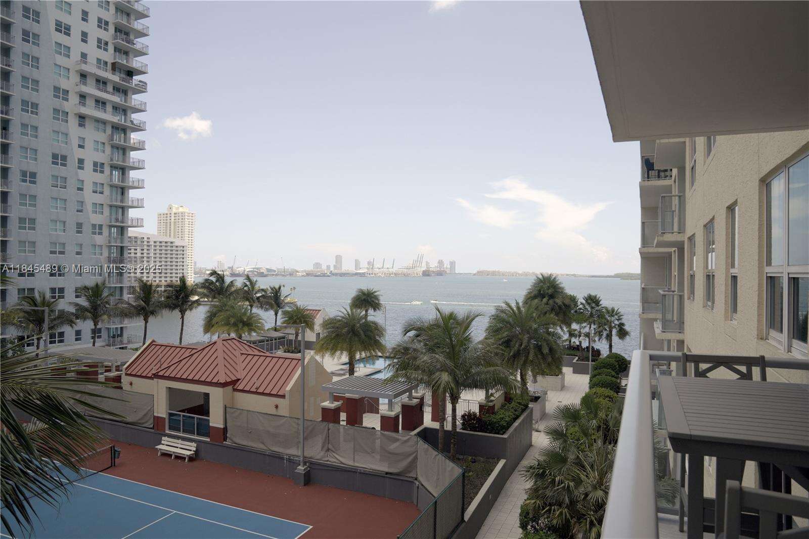 The Mark On Brickell at 1155 Brickell Bay Dr, Miami, FL 33131 - For Sale photo 9