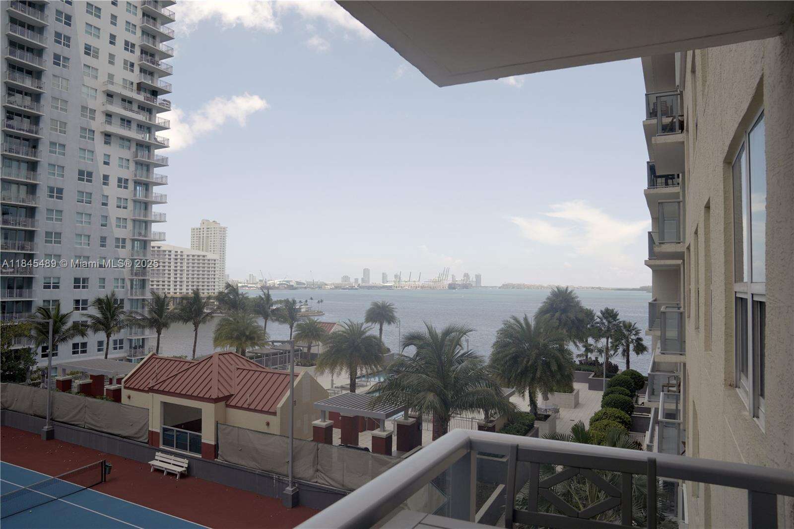 The Mark On Brickell at 1155 Brickell Bay Dr, Miami, FL 33131 - For Sale photo 10