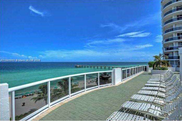 Sands Pointe at 16711 Collins Ave, Sunny Isles Beach, FL 33160 - For Sale photo 2