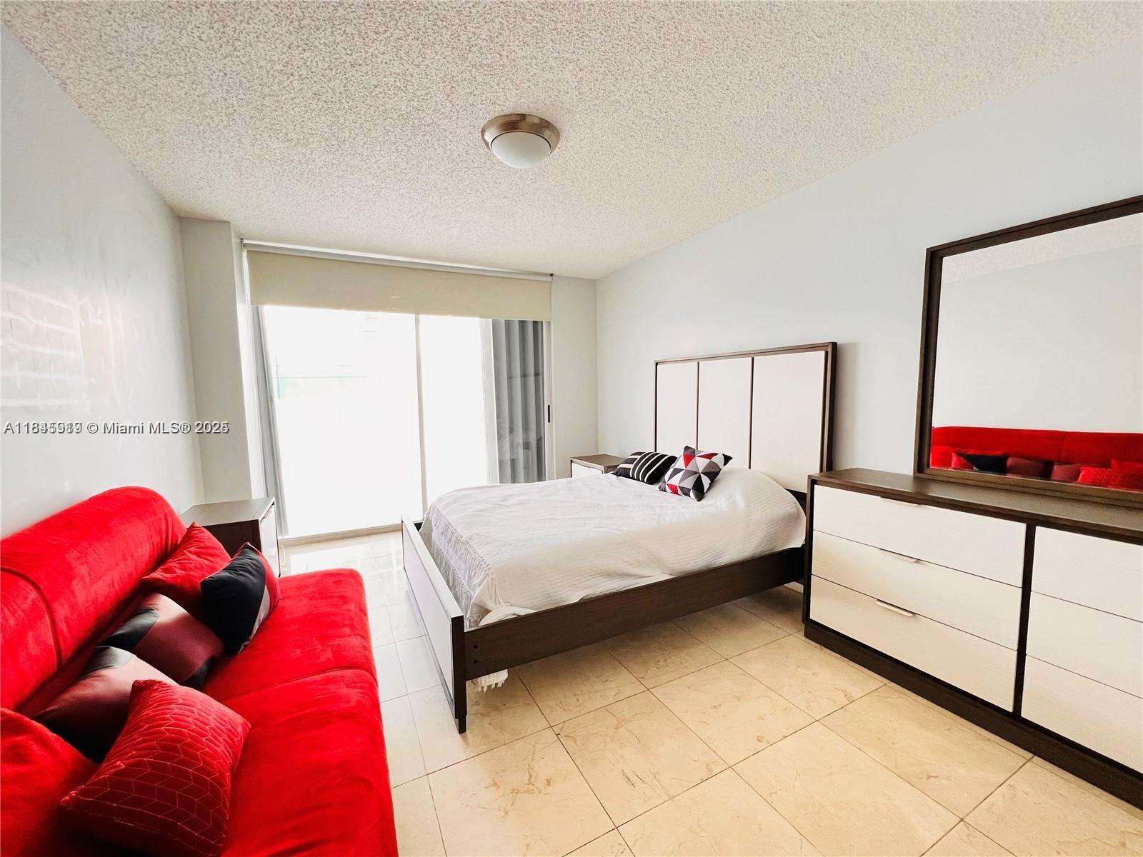 Sands Pointe at 16711 Collins Ave, Sunny Isles Beach, FL 33160 - For Sale photo 13