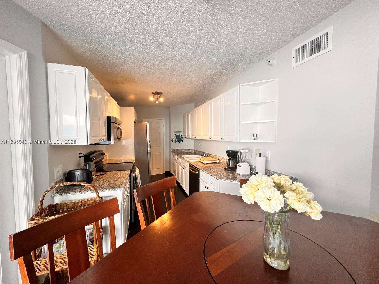 Sands Pointe at 16711 Collins Ave, Sunny Isles Beach, FL 33160 - For Sale photo 16