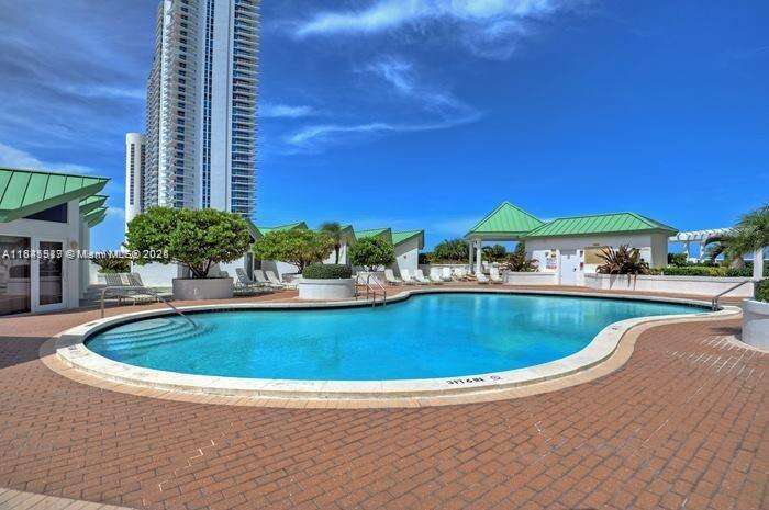 Sands Pointe at 16711 Collins Ave, Sunny Isles Beach, FL 33160 - For Sale photo 21