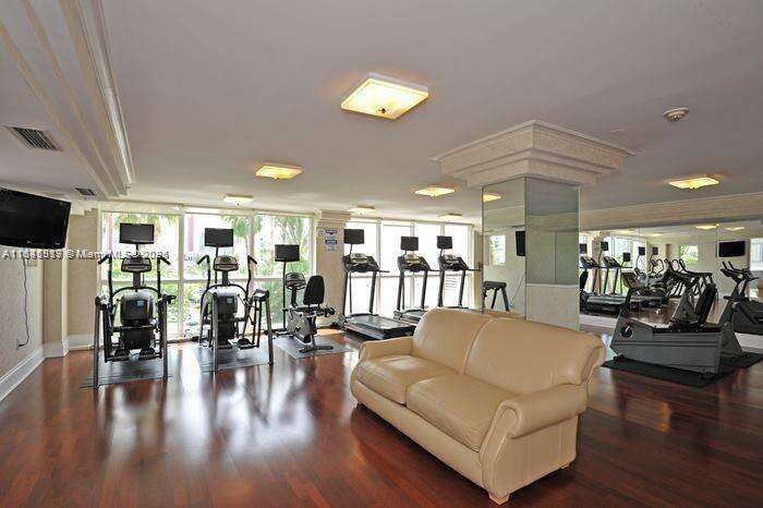 Sands Pointe at 16711 Collins Ave, Sunny Isles Beach, FL 33160 - For Sale photo 24