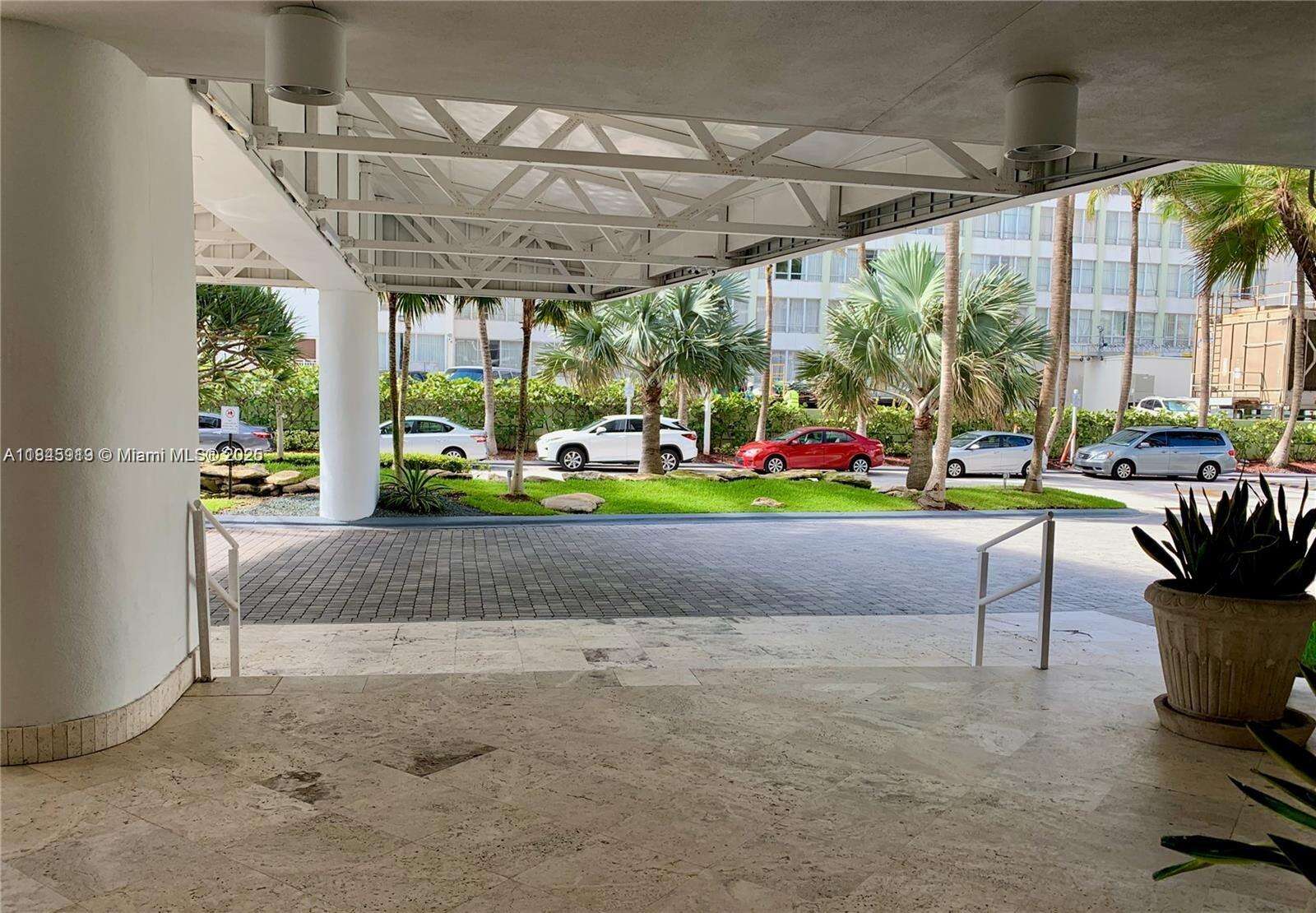 Sands Pointe at 16711 Collins Ave, Sunny Isles Beach, FL 33160 - For Sale photo 26
