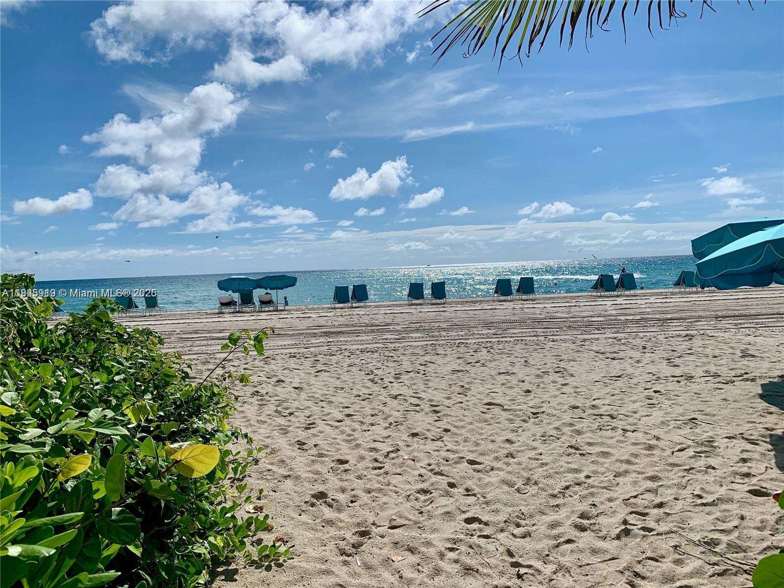 Sands Pointe at 16711 Collins Ave, Sunny Isles Beach, FL 33160 - For Sale photo 30