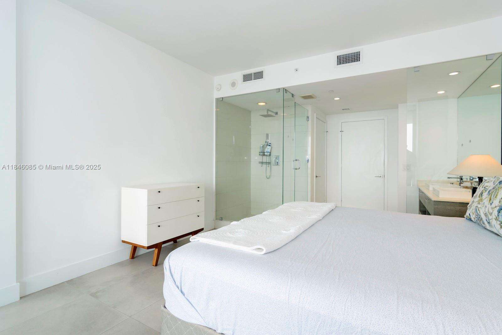 Paraiso Bay at 650 32 St, Miami, FL 33137 - For Sale photo 17