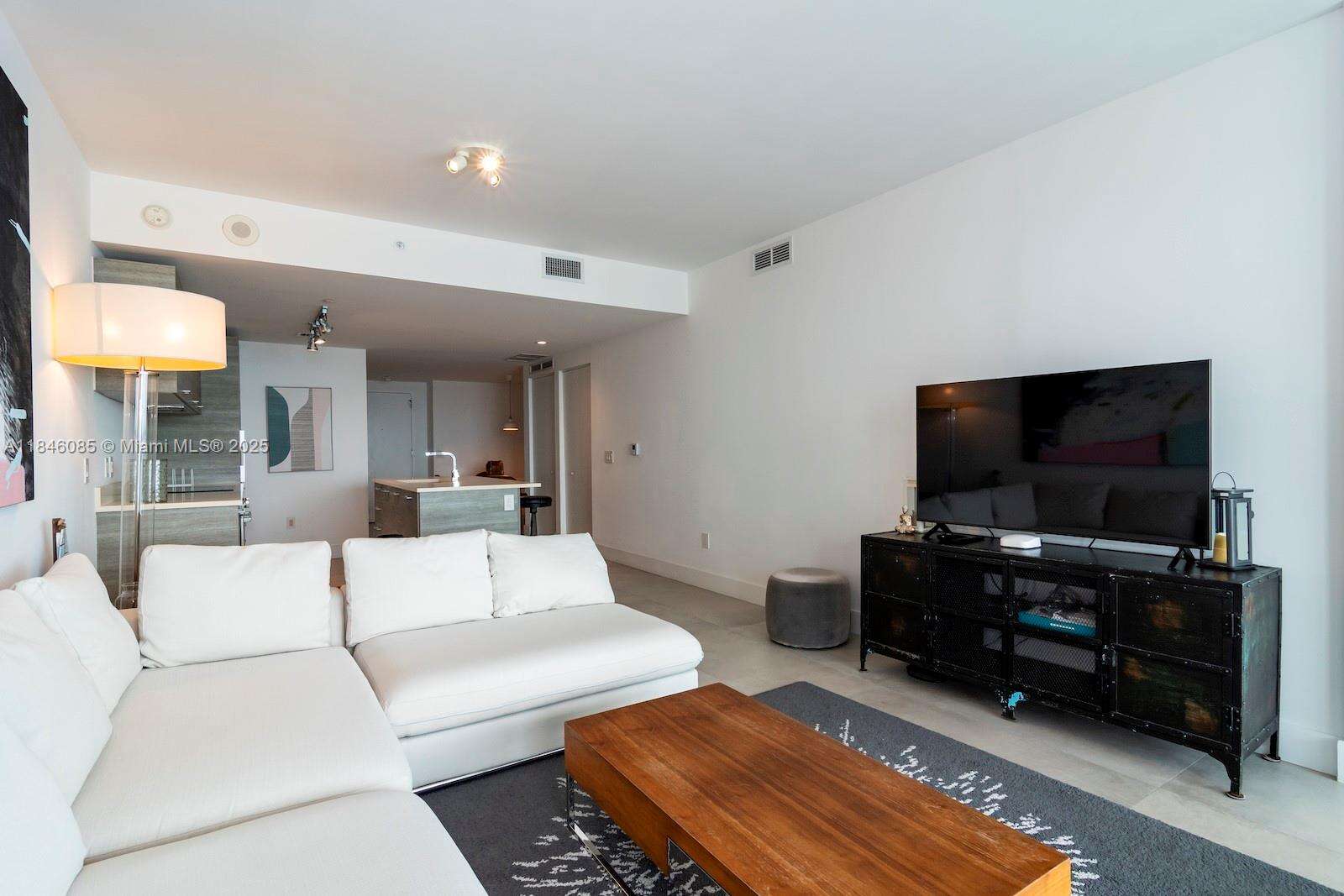 Paraiso Bay at 650 32 St, Miami, FL 33137 - For Sale photo 7