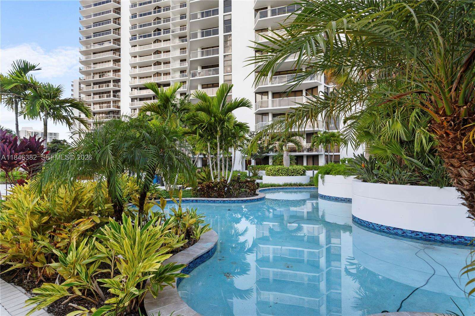 Hamptons West at 20281 Country Club Dr, Aventura, FL 33180 - For Sale photo 28