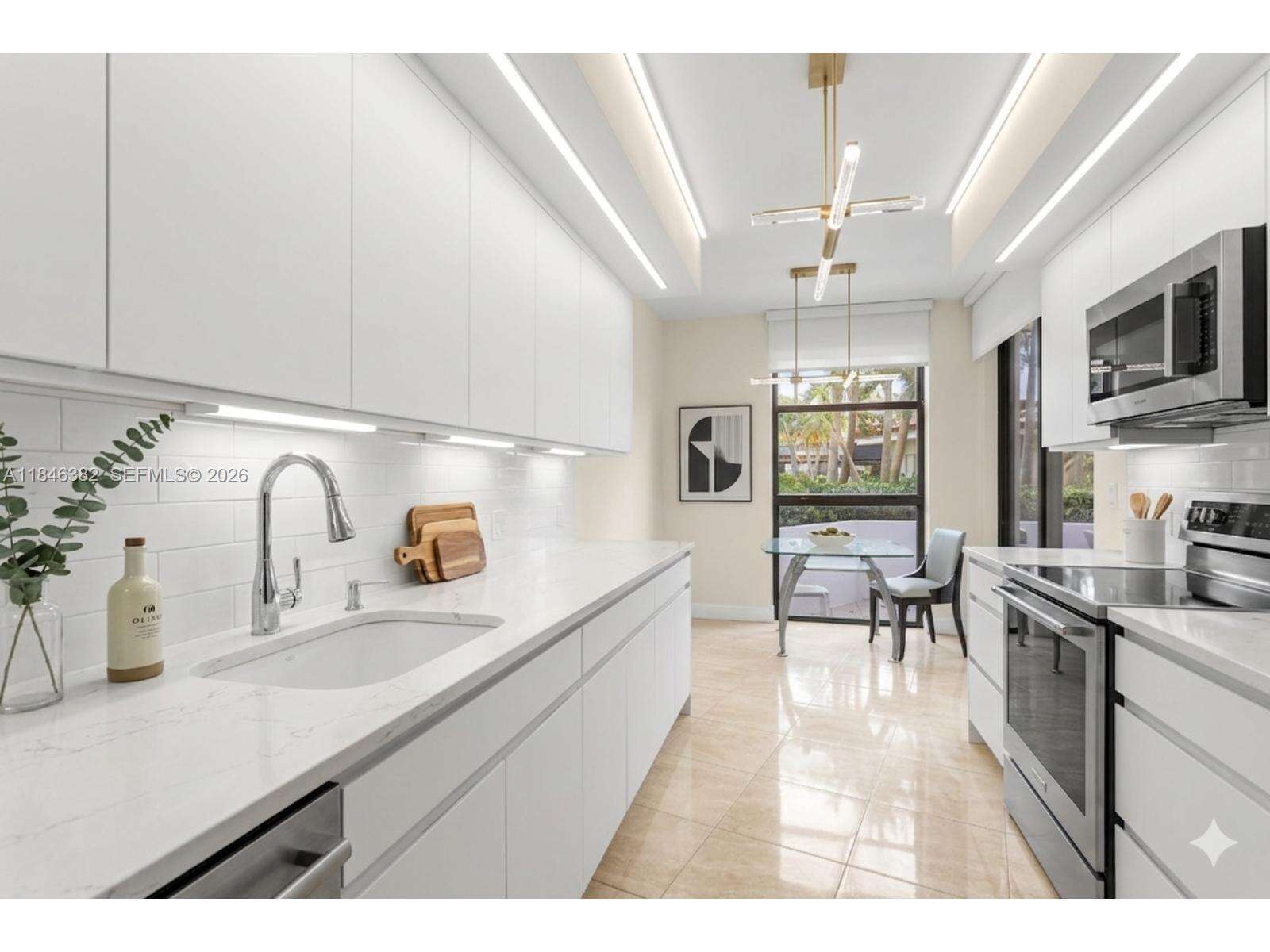 Hamptons West at 20281 Country Club Dr, Aventura, FL 33180 - For Sale photo 4