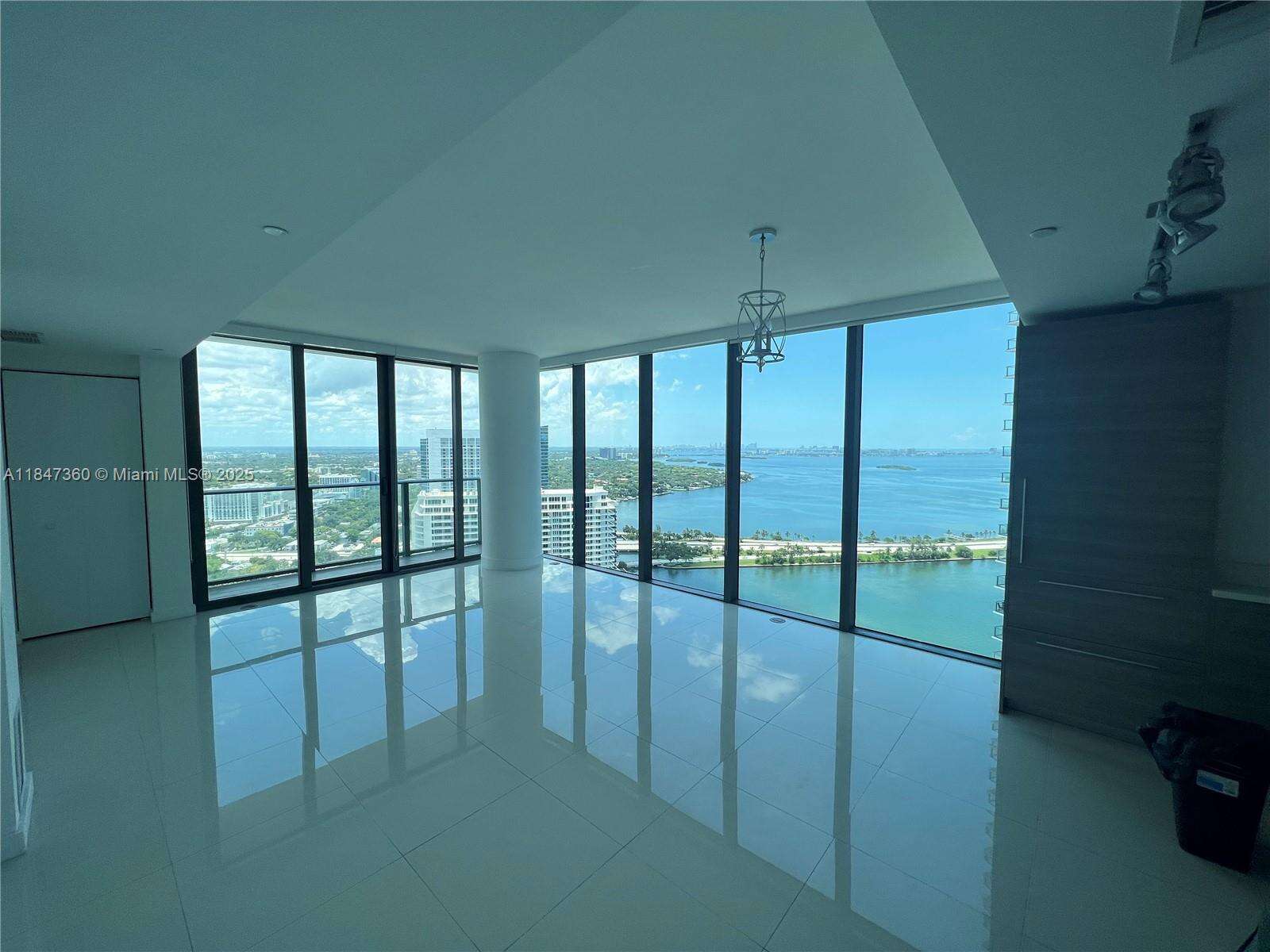 Paraiso Bay at 650 32 St, Miami, FL 33137 - For Sale photo 4