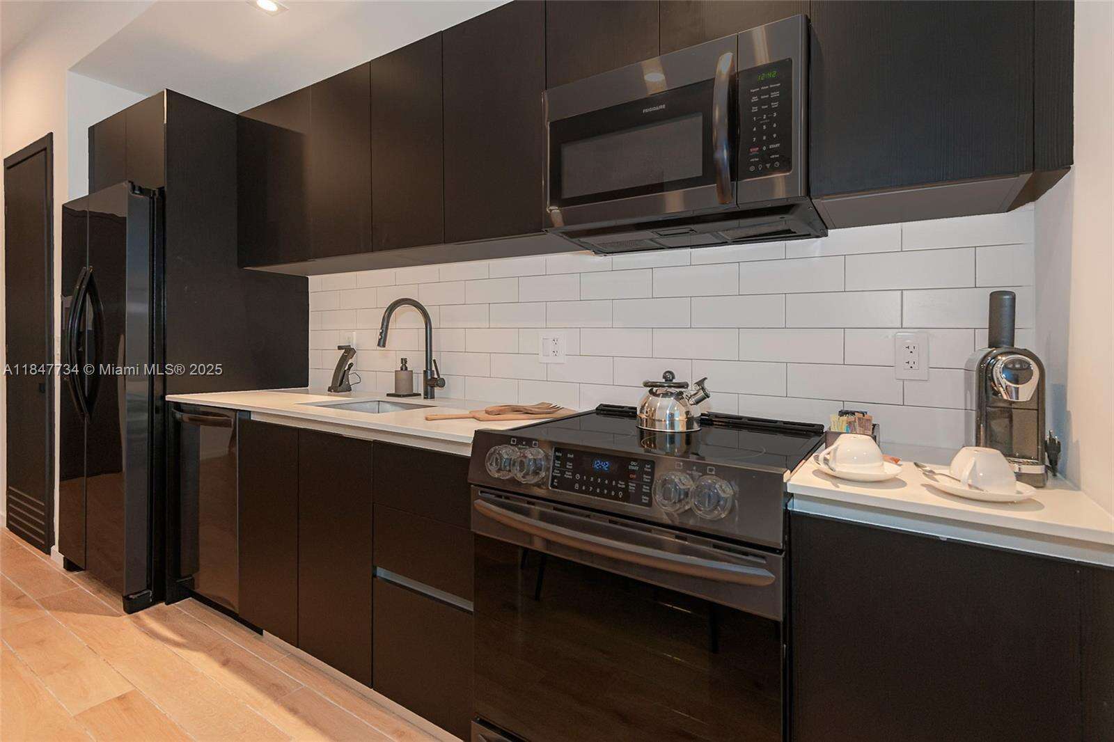 398 NE 5TH STREET - 398 5th St, Miami, FL 33132 | Picture 16