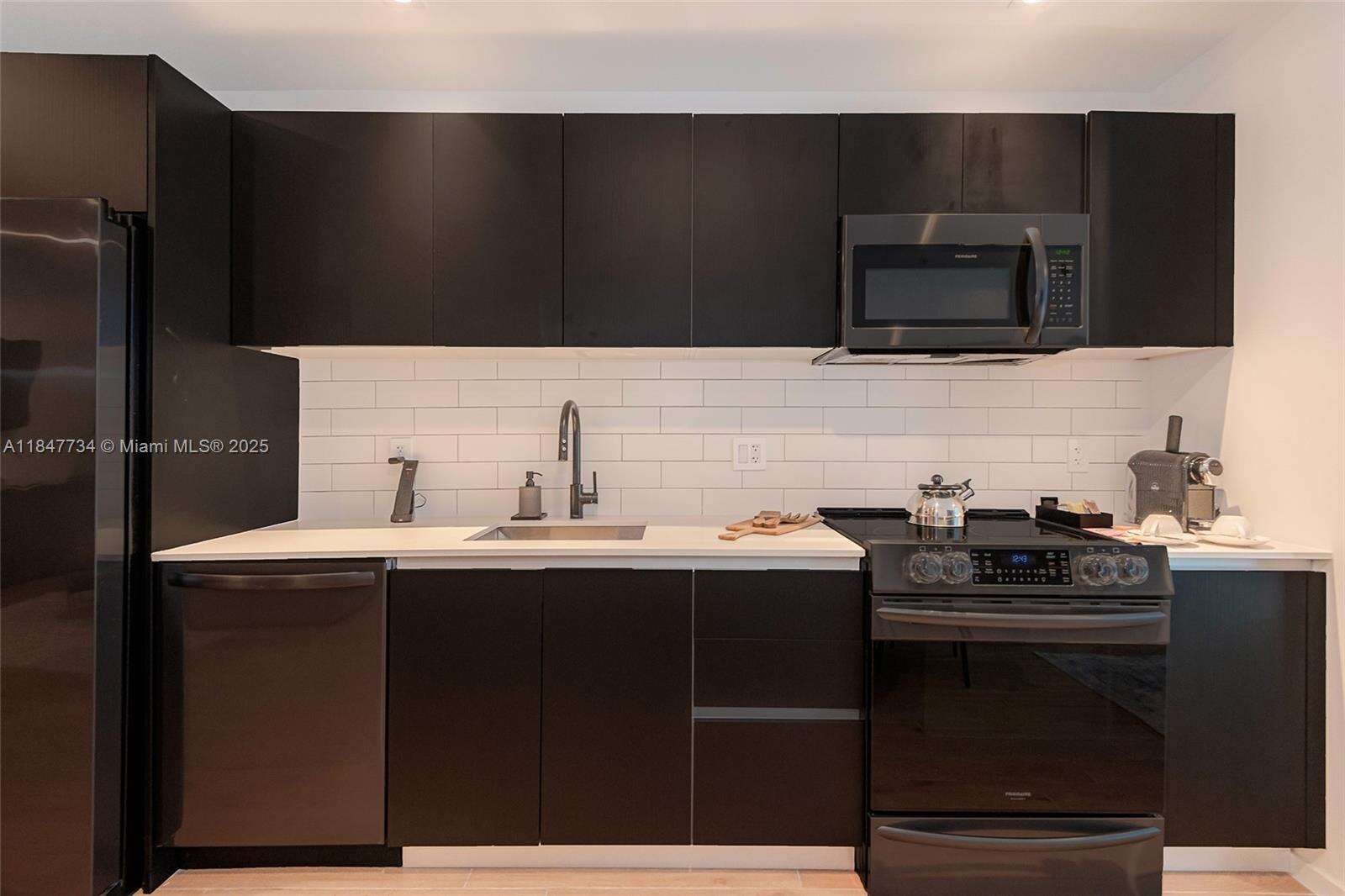 398 NE 5TH STREET - 398 5th St, Miami, FL 33132 | Picture 17