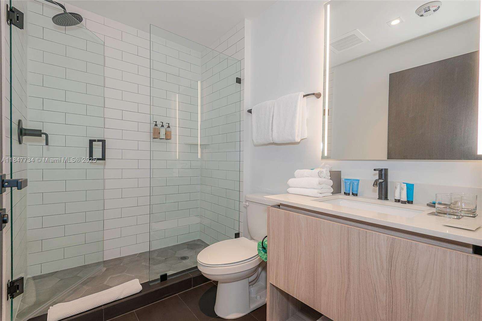 398 NE 5TH STREET - 398 5th St, Miami, FL 33132 | Picture 24