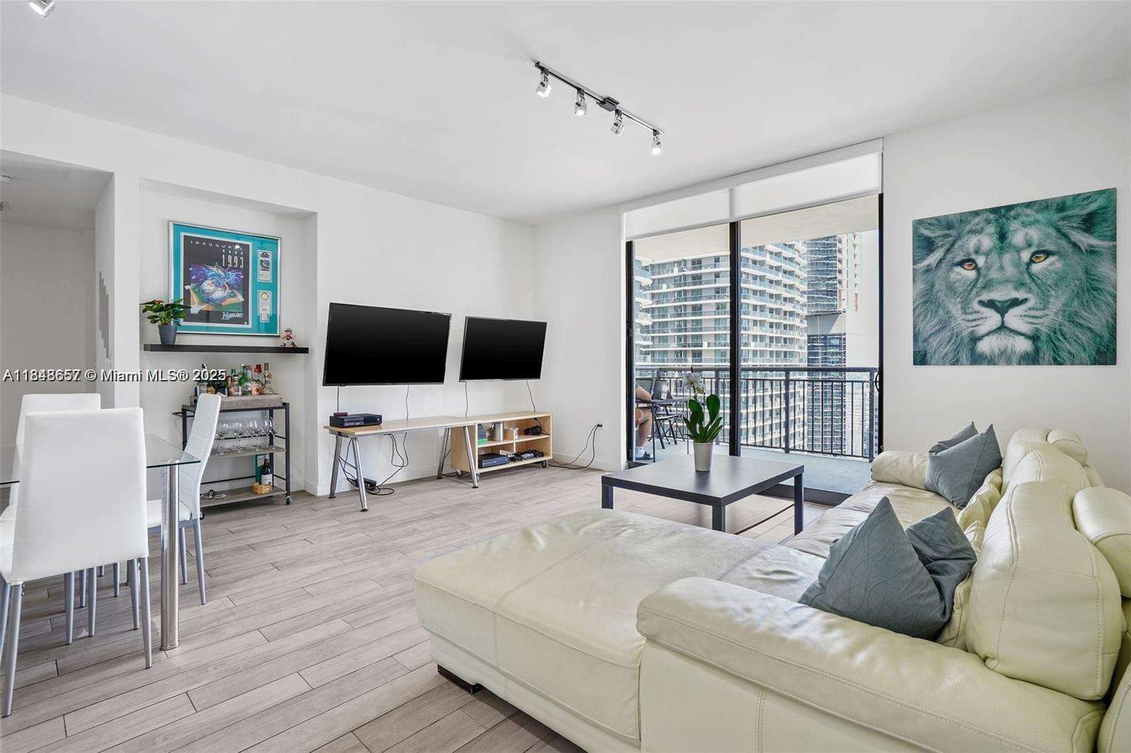 Nine At Mary Brickell Village at 999 1 Ave, Miami, FL 33130 - For Sale photo 3