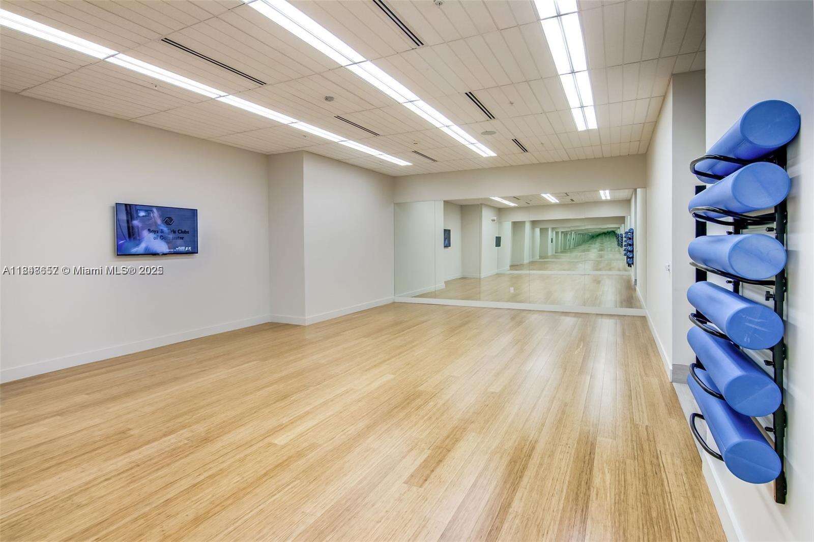 Nine At Mary Brickell Village at 999 1 Ave, Miami, FL 33130 - For Sale photo 54