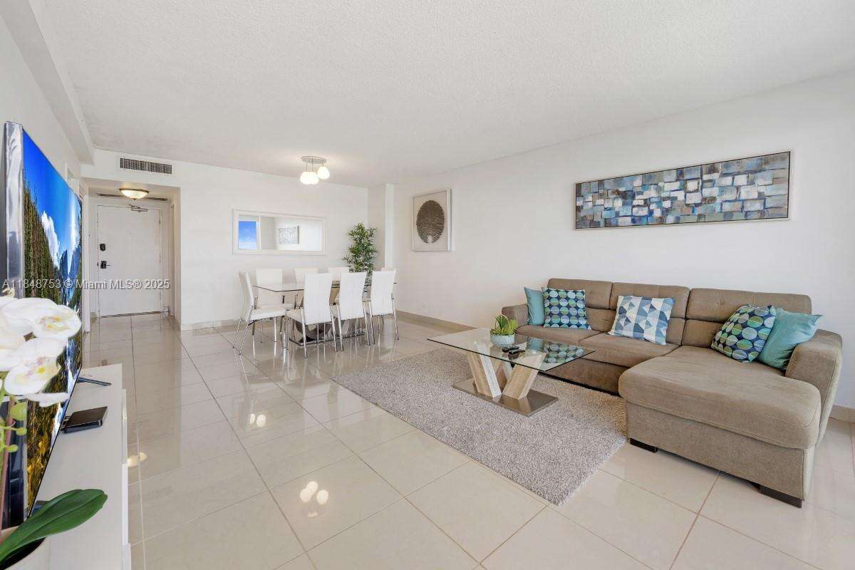 The Pavilion at 5601 Collins Ave, Miami Beach, FL 33140 - For Sale photo 11