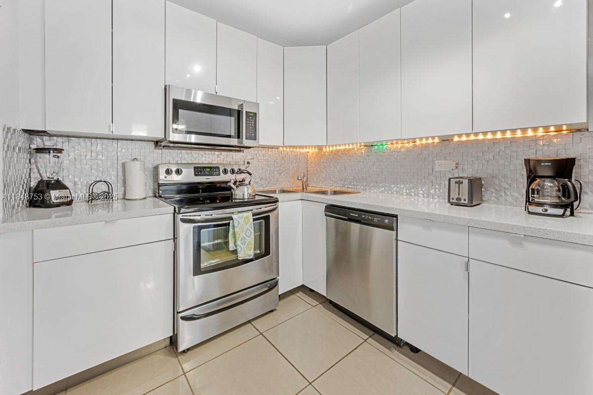 The Pavilion at 5601 Collins Ave, Miami Beach, FL 33140 - For Sale photo 16