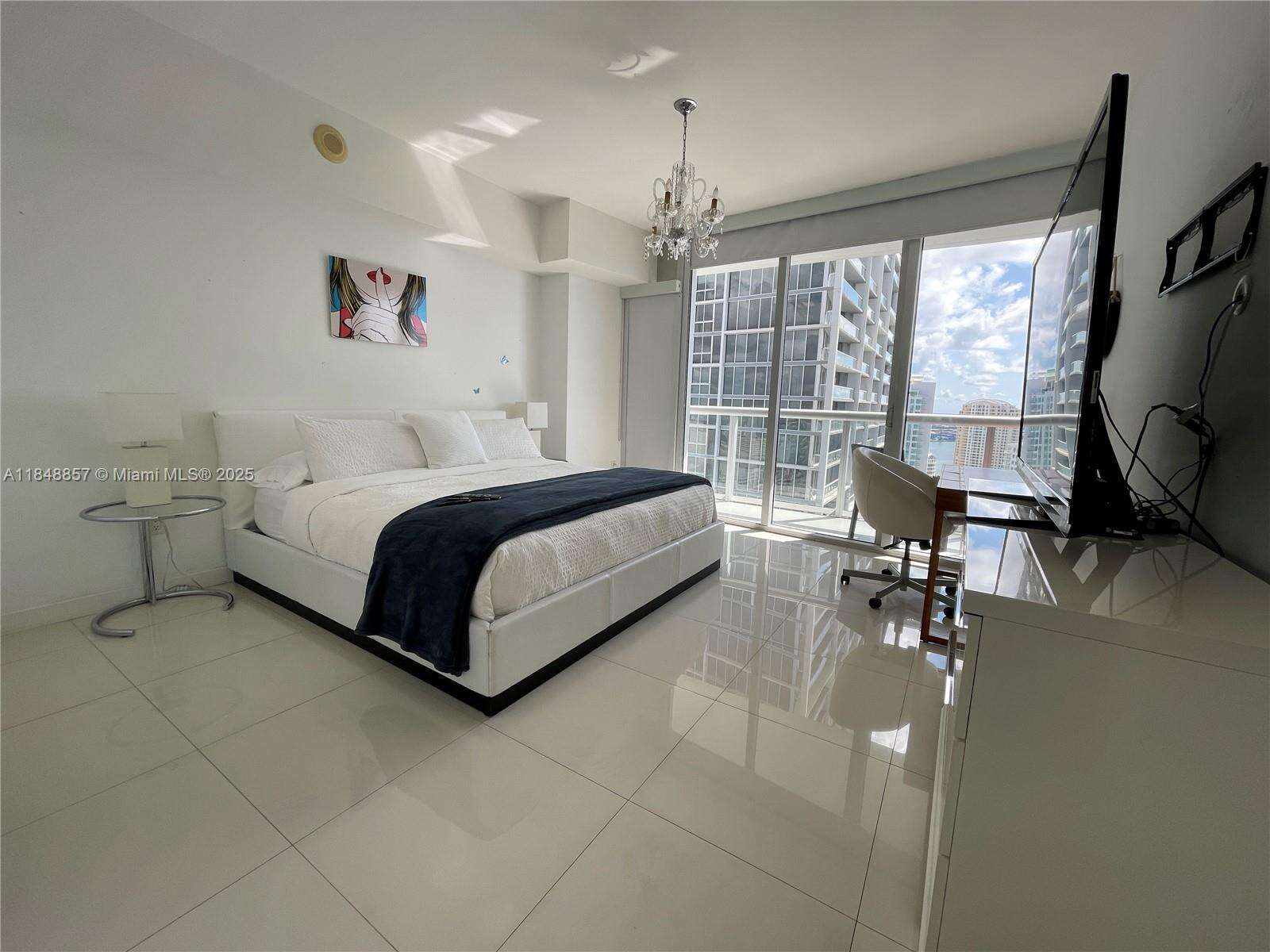 Icon Brickell 3 at 485 Brickell Ave, Miami, FL 33131 - For Sale photo 11