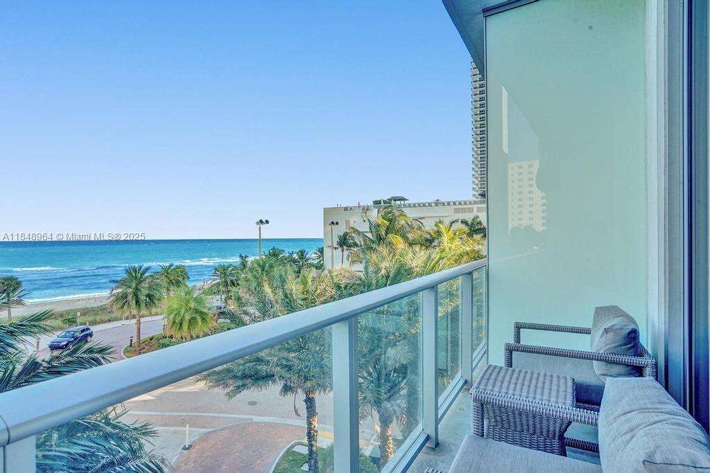 Hyde Resort at 4111 Ocean Dr, Hollywood, FL 33019 - For Sale photo 11