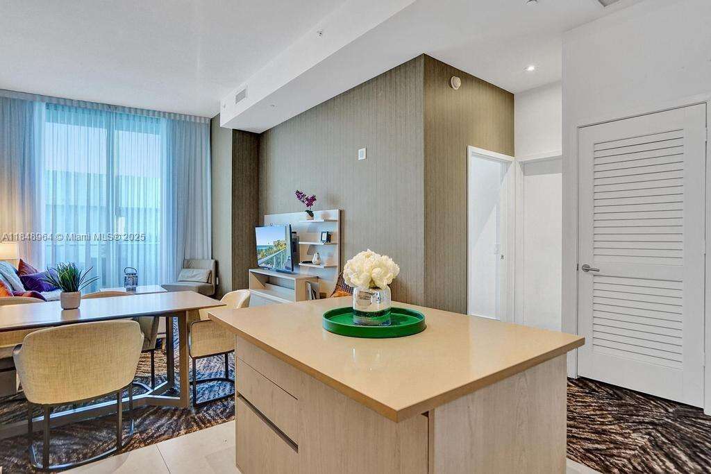 Hyde Resort at 4111 Ocean Dr, Hollywood, FL 33019 - For Sale photo 17