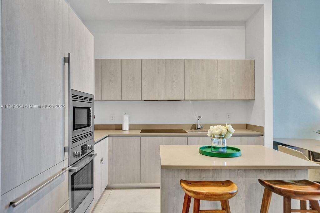 Hyde Resort at 4111 Ocean Dr, Hollywood, FL 33019 - For Sale photo 19