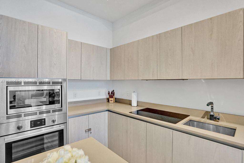 Hyde Resort at 4111 Ocean Dr, Hollywood, FL 33019 - For Sale photo 21