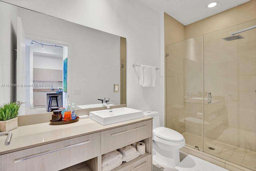 Hyde Resort at 4111 Ocean Dr, Hollywood, FL 33019 - For Sale photo 27