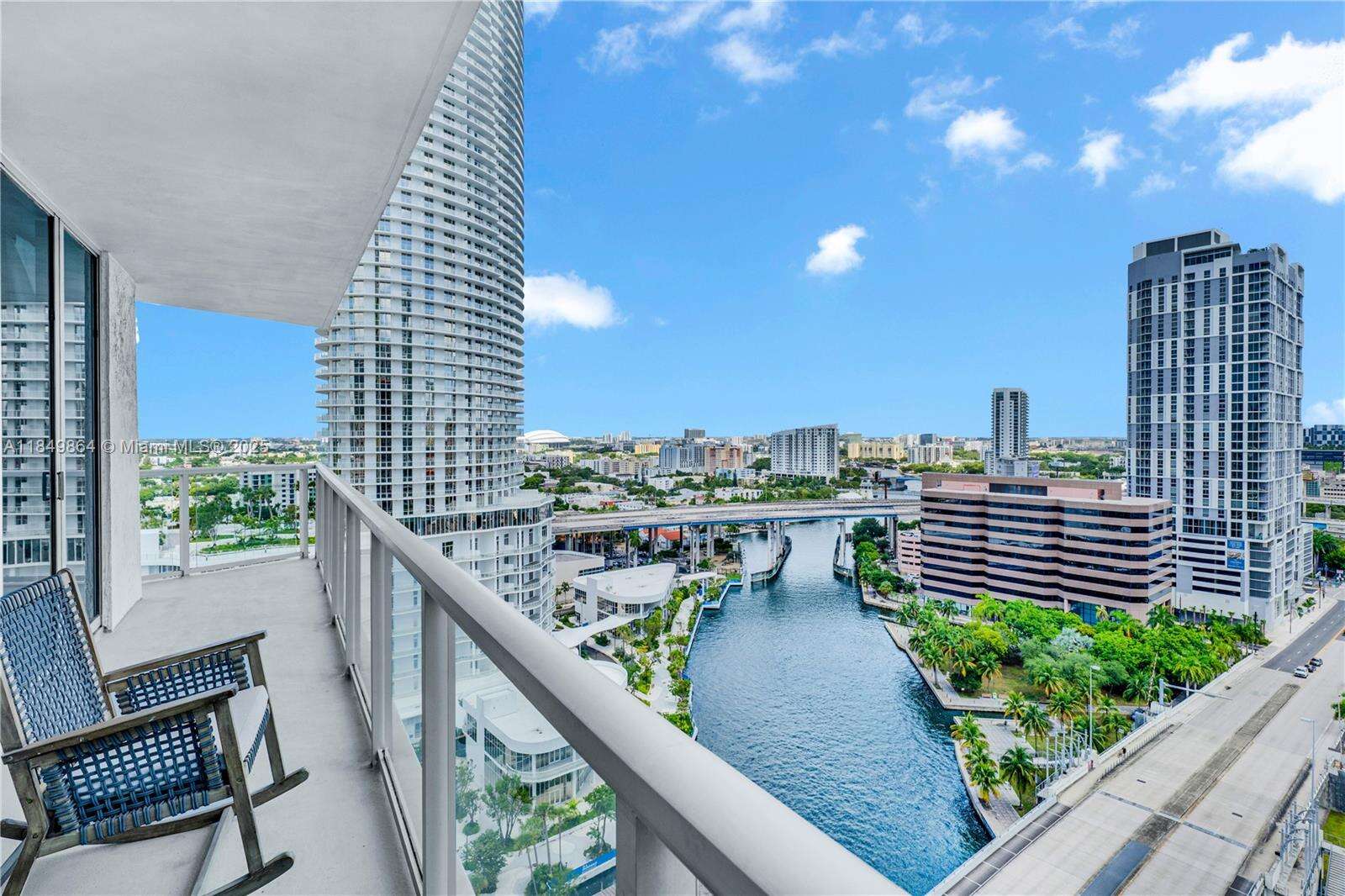 Latitude On The River at 185 7 St, Miami, FL 33130 - For Sale photo 1