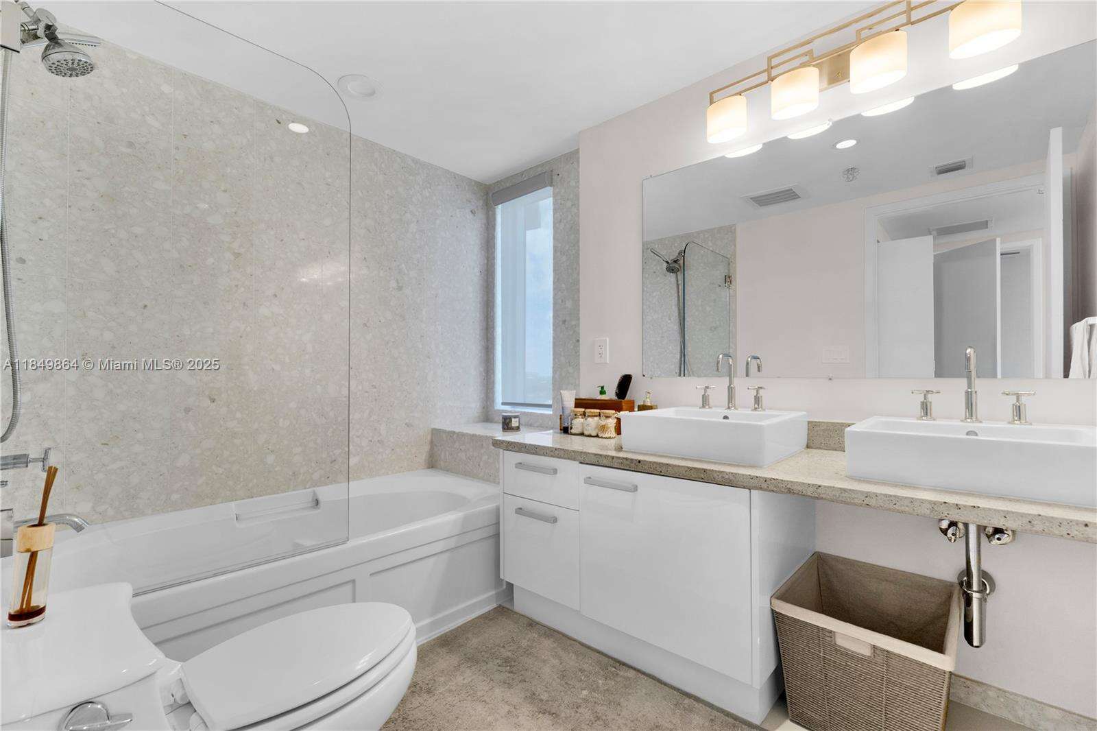 Latitude On The River at 185 7 St, Miami, FL 33130 - For Sale photo 20