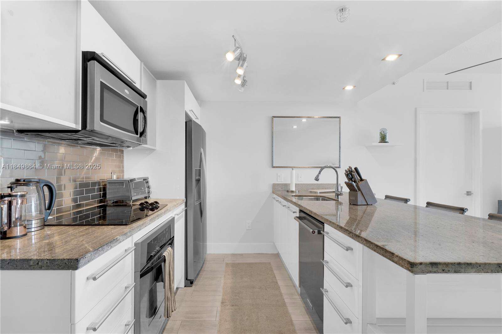 Latitude On The River at 185 7 St, Miami, FL 33130 - For Sale photo 8