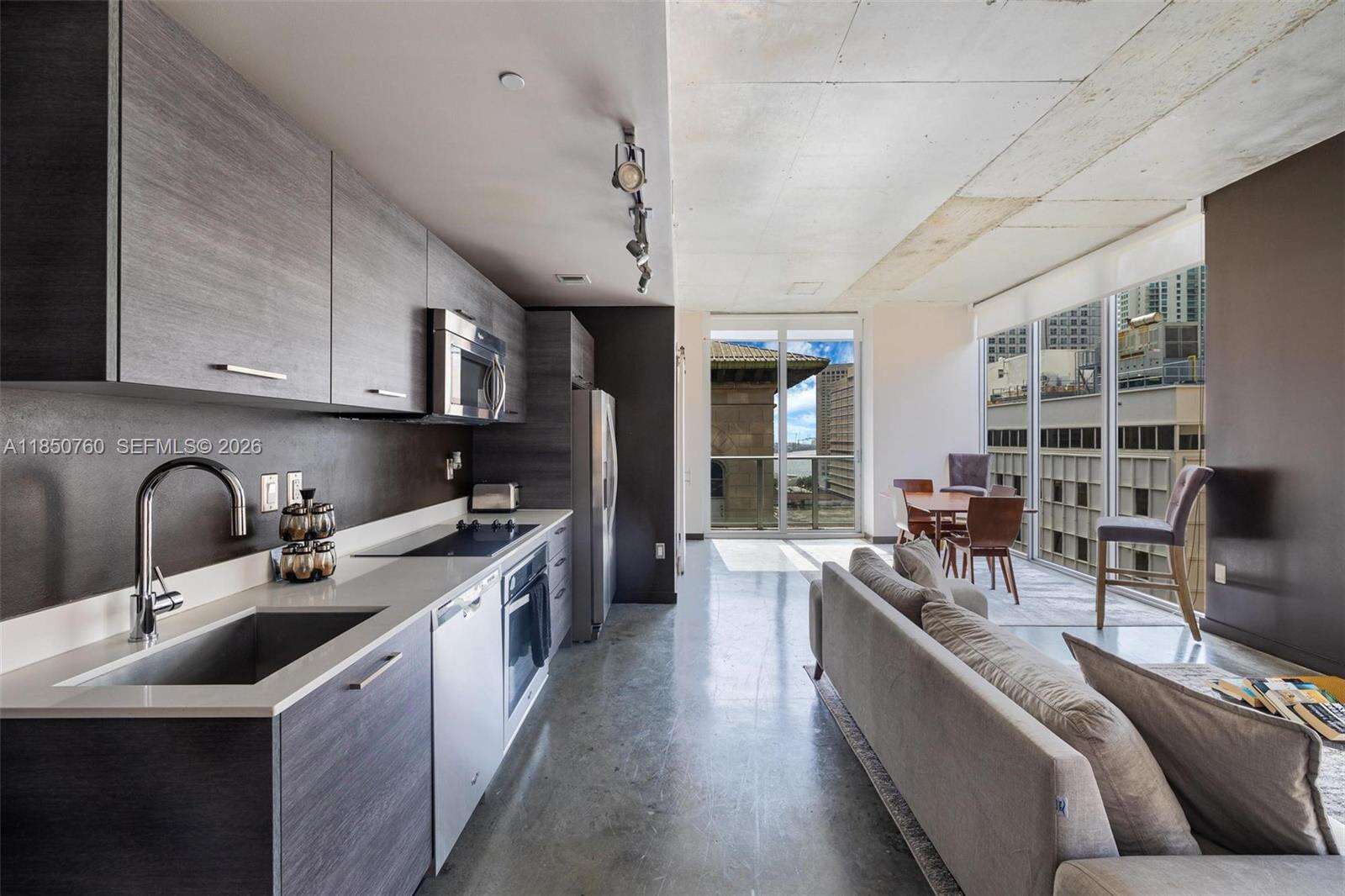 Centro at 151 1 St, Miami, FL 33131 - For Sale photo 8