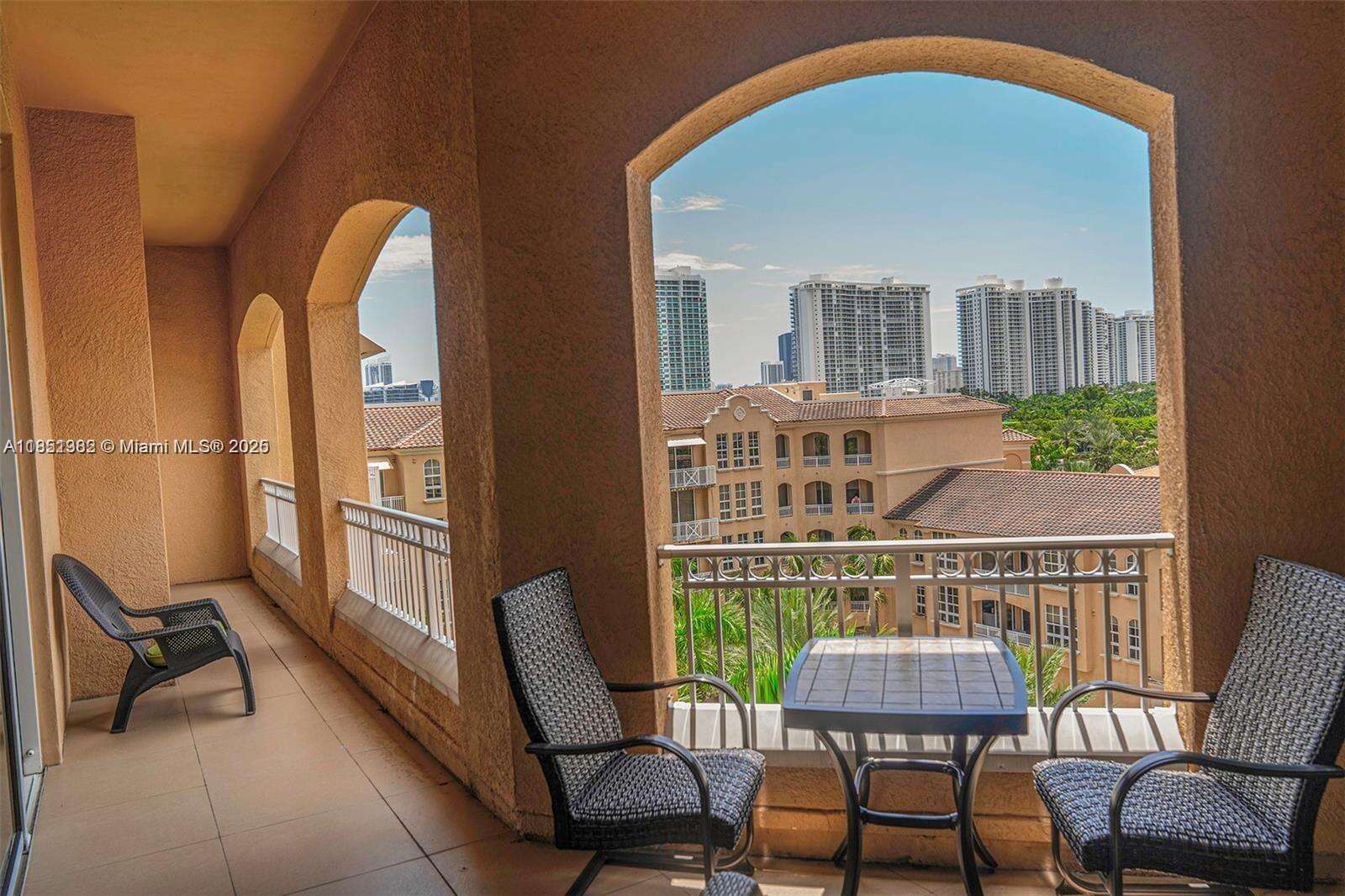 Alaqua at 3001 185 St, Aventura, FL 33180 - For Sale photo 11
