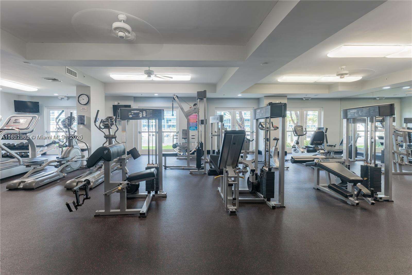 Alaqua at 3001 185 St, Aventura, FL 33180 - For Sale photo 49