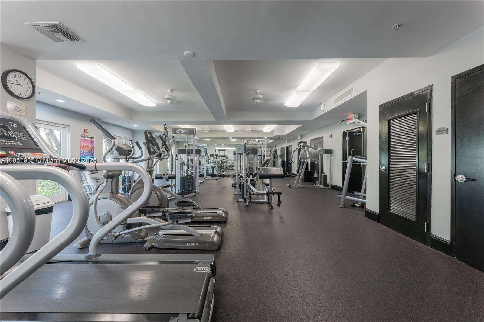 Alaqua at 3001 185 St, Aventura, FL 33180 - For Sale photo 50