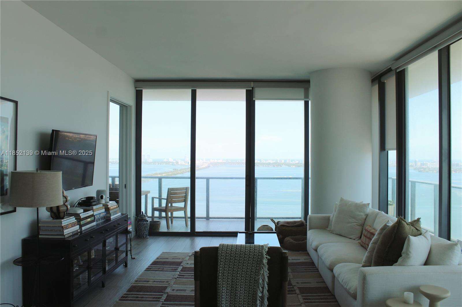 GRAN PARAISO - 480 31 St, Miami, FL 33137 | Picture 2