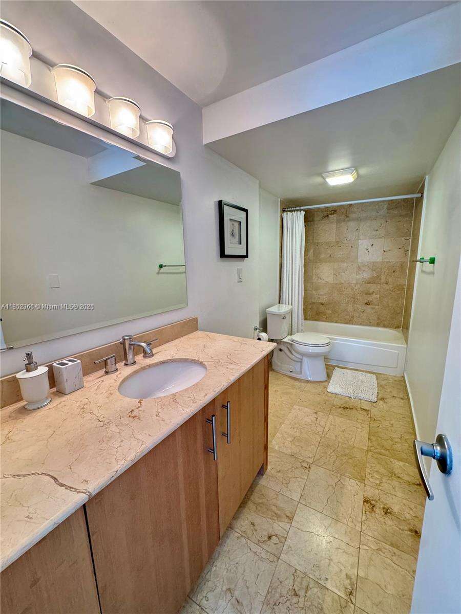 Harbour House at 10275 Collins Ave, Bal Harbour, FL 33154 - For Sale photo 19