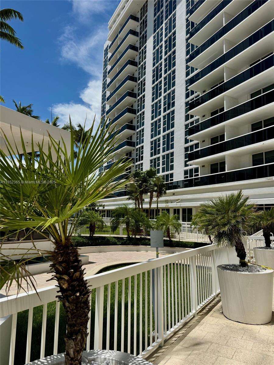 Harbour House at 10275 Collins Ave, Bal Harbour, FL 33154 - For Sale photo 26