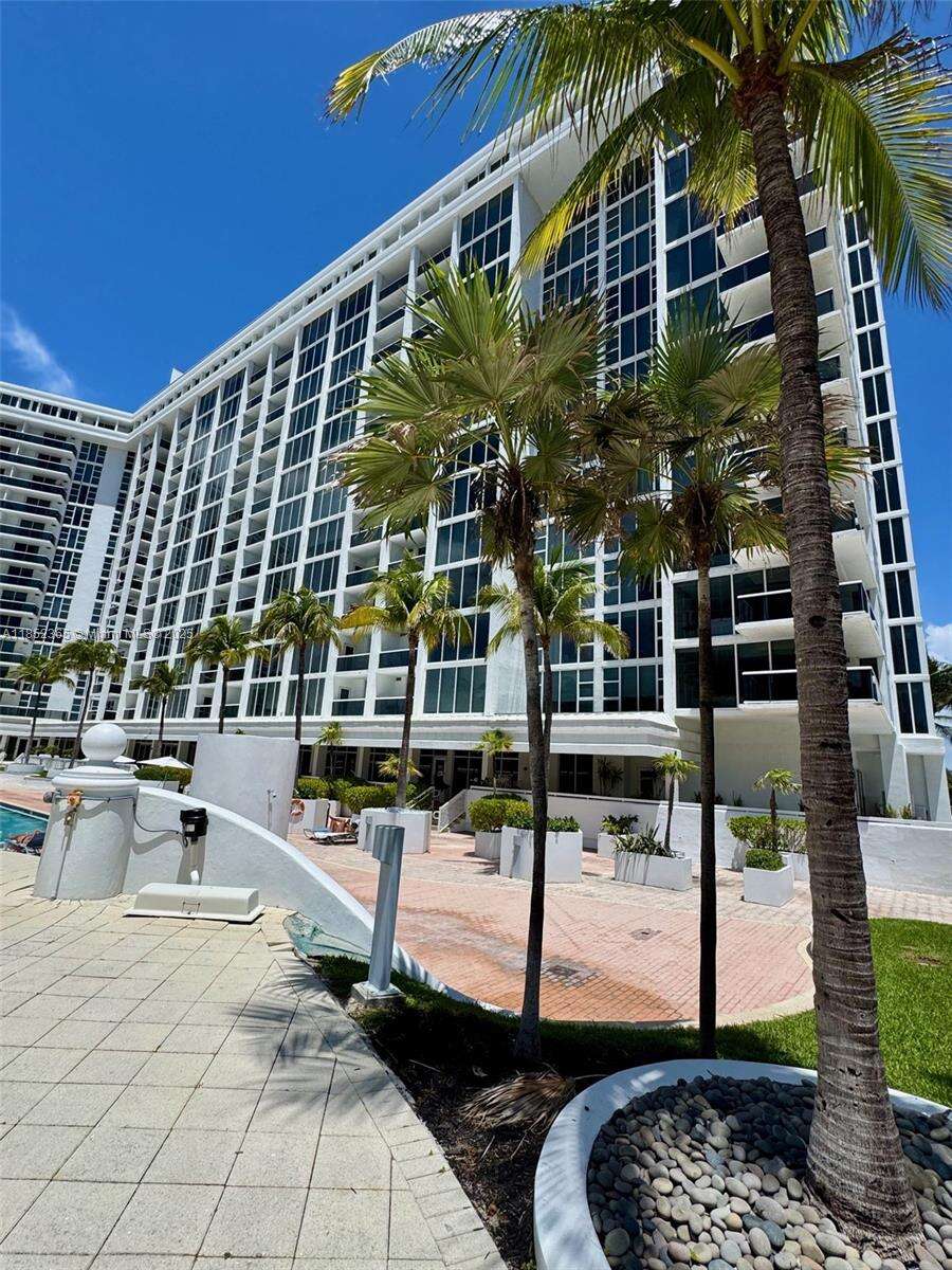 Harbour House at 10275 Collins Ave, Bal Harbour, FL 33154 - For Sale photo 27