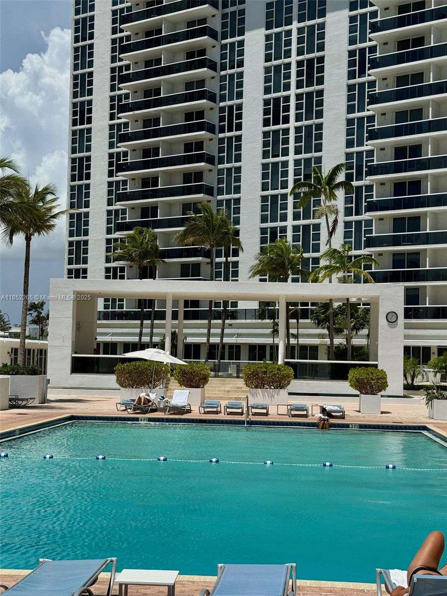 Harbour House at 10275 Collins Ave, Bal Harbour, FL 33154 - For Sale photo 29