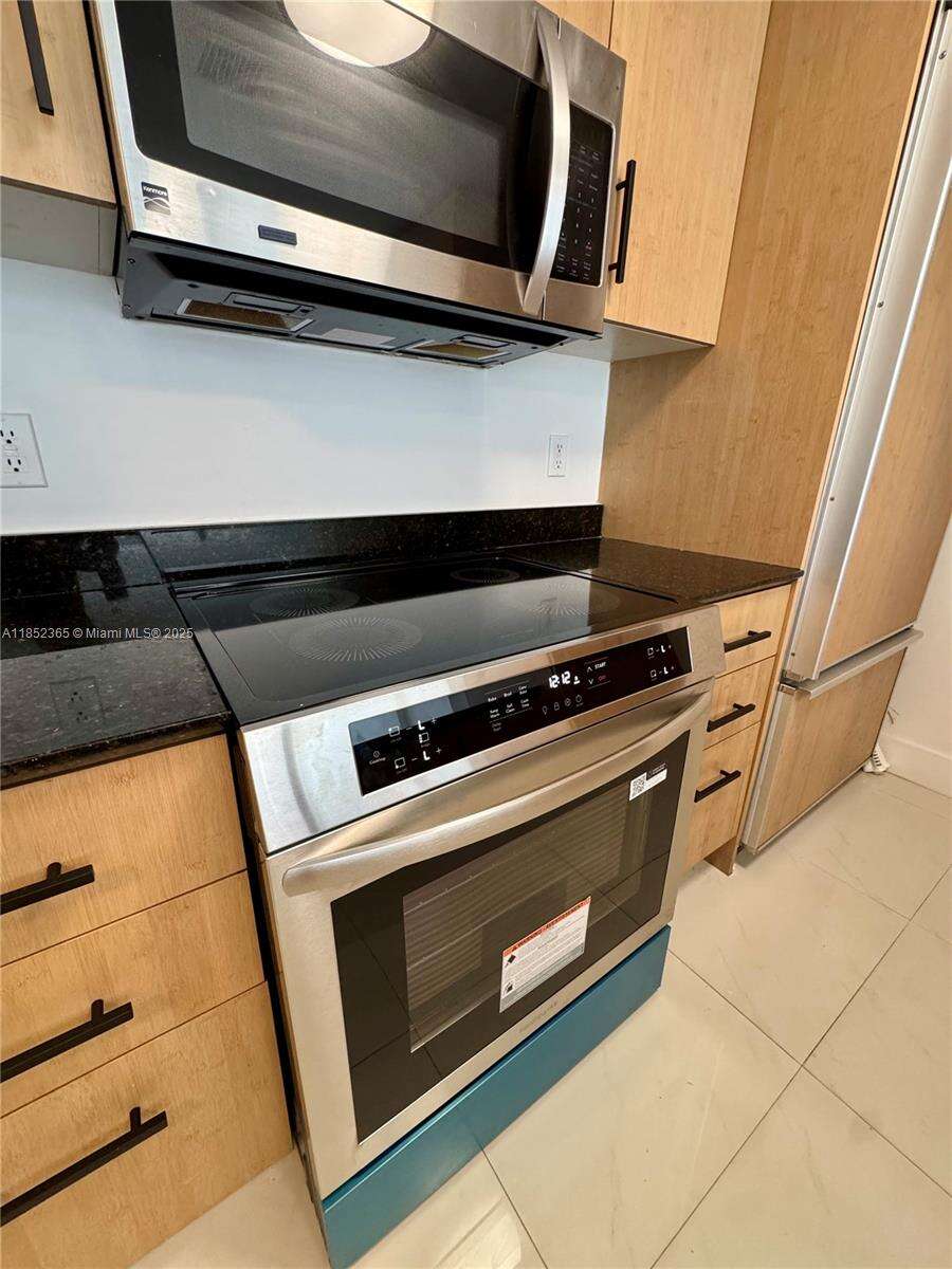Harbour House at 10275 Collins Ave, Bal Harbour, FL 33154 - For Sale photo 6