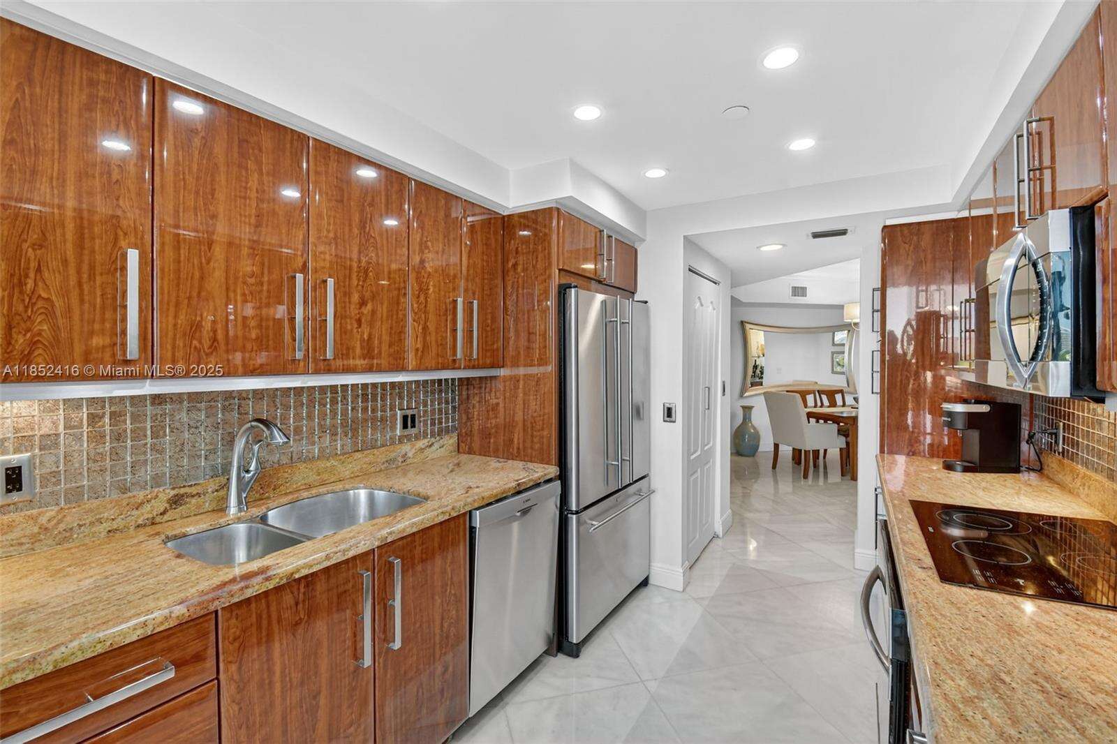 3000 Williams Island at 3000 Island Blvd, Aventura, FL 33160 - For Sale photo 7