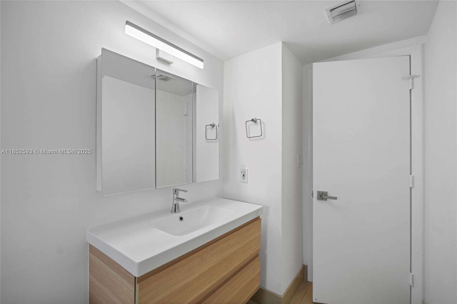 1000 Williams Island at 1000 Island Blvd, Aventura, FL 33160 - For Sale photo 27