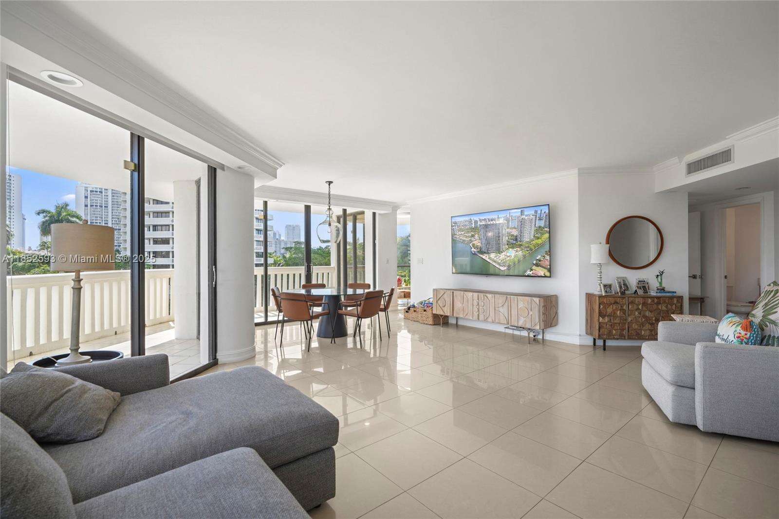 1000 Williams Island at 1000 Island Blvd, Aventura, FL 33160 - For Sale photo 6