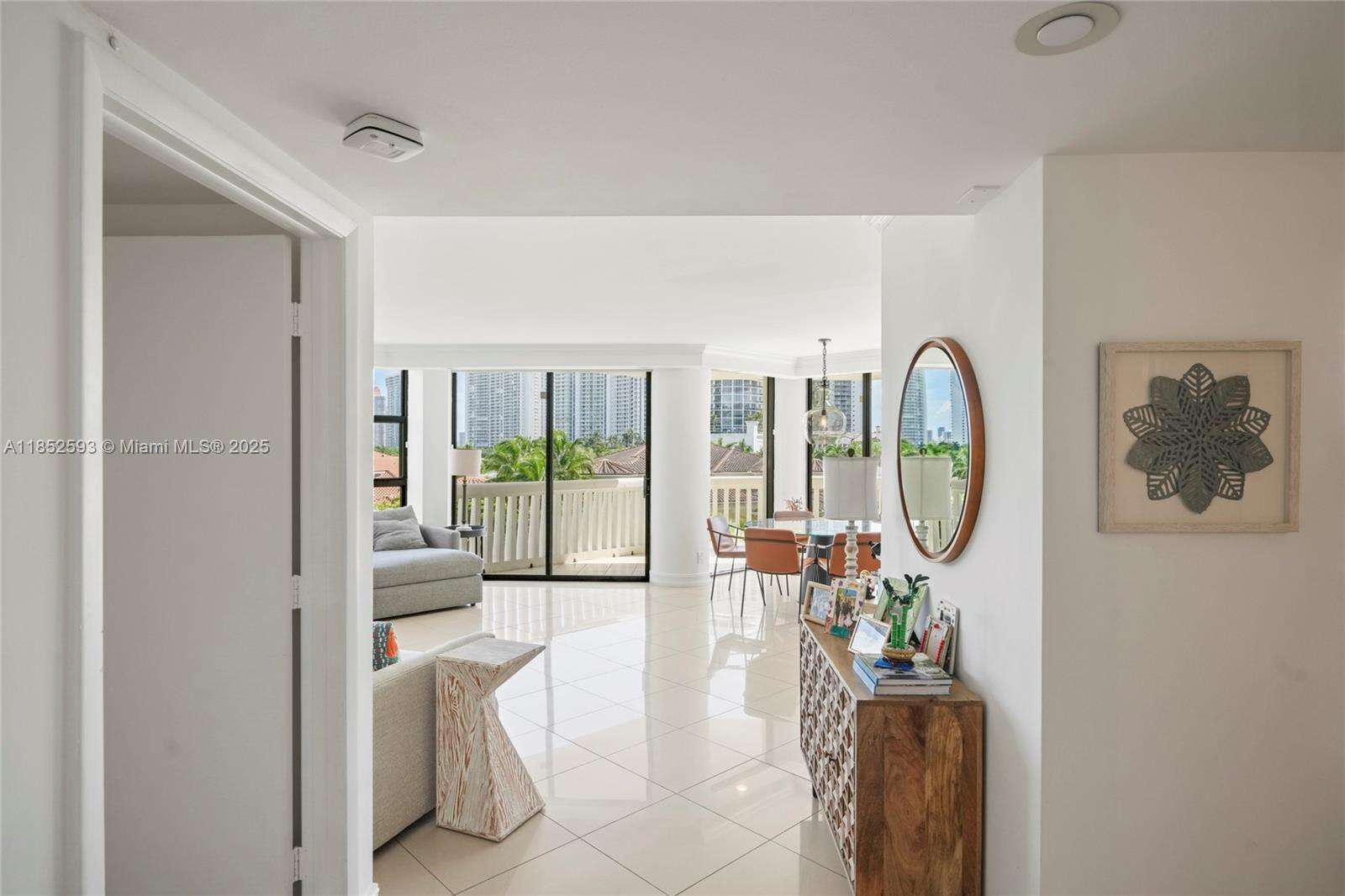 1000 Williams Island at 1000 Island Blvd, Aventura, FL 33160 - For Sale photo 8