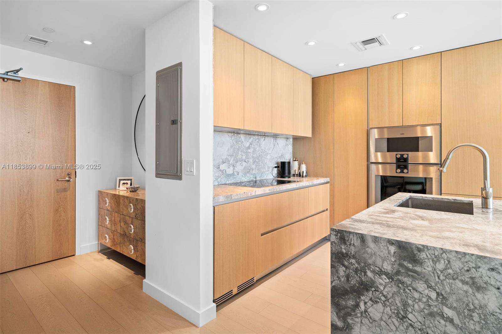 FIVE PARK - 500 Alton Rd, Miami Beach, FL 33139 | Picture 5