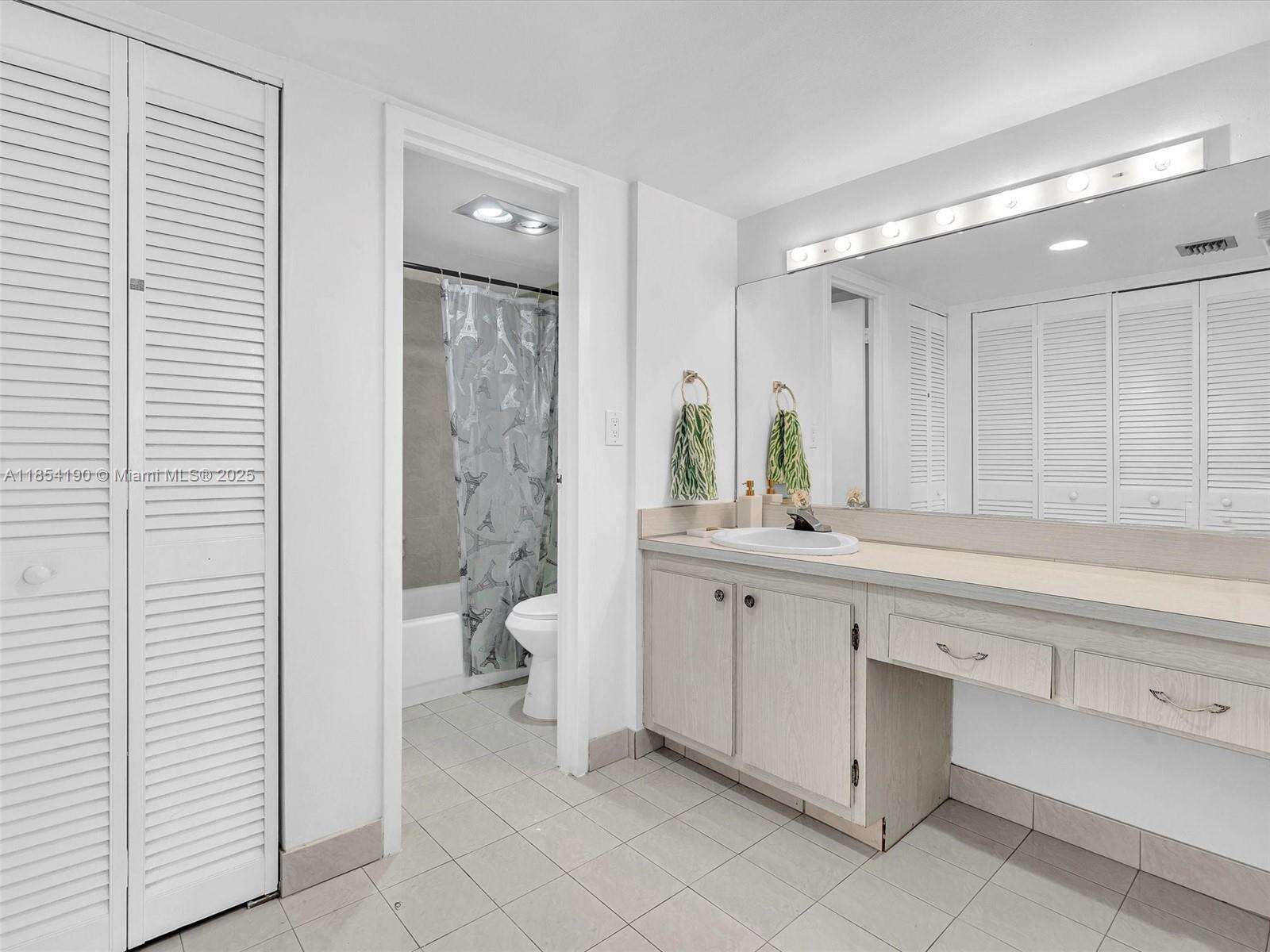 Arlen House at 100 Bayview Dr, Sunny Isles Beach, FL 33160 - For Sale photo 16