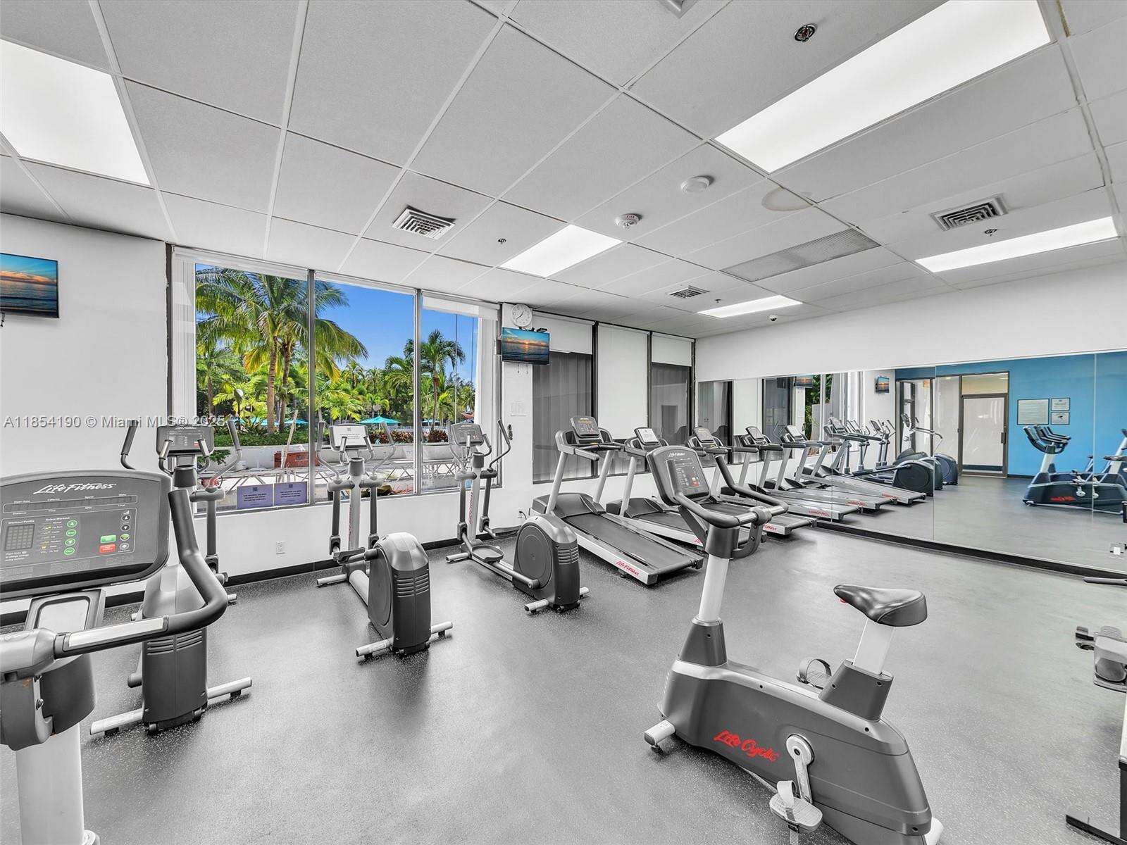 Arlen House at 100 Bayview Dr, Sunny Isles Beach, FL 33160 - For Sale photo 23