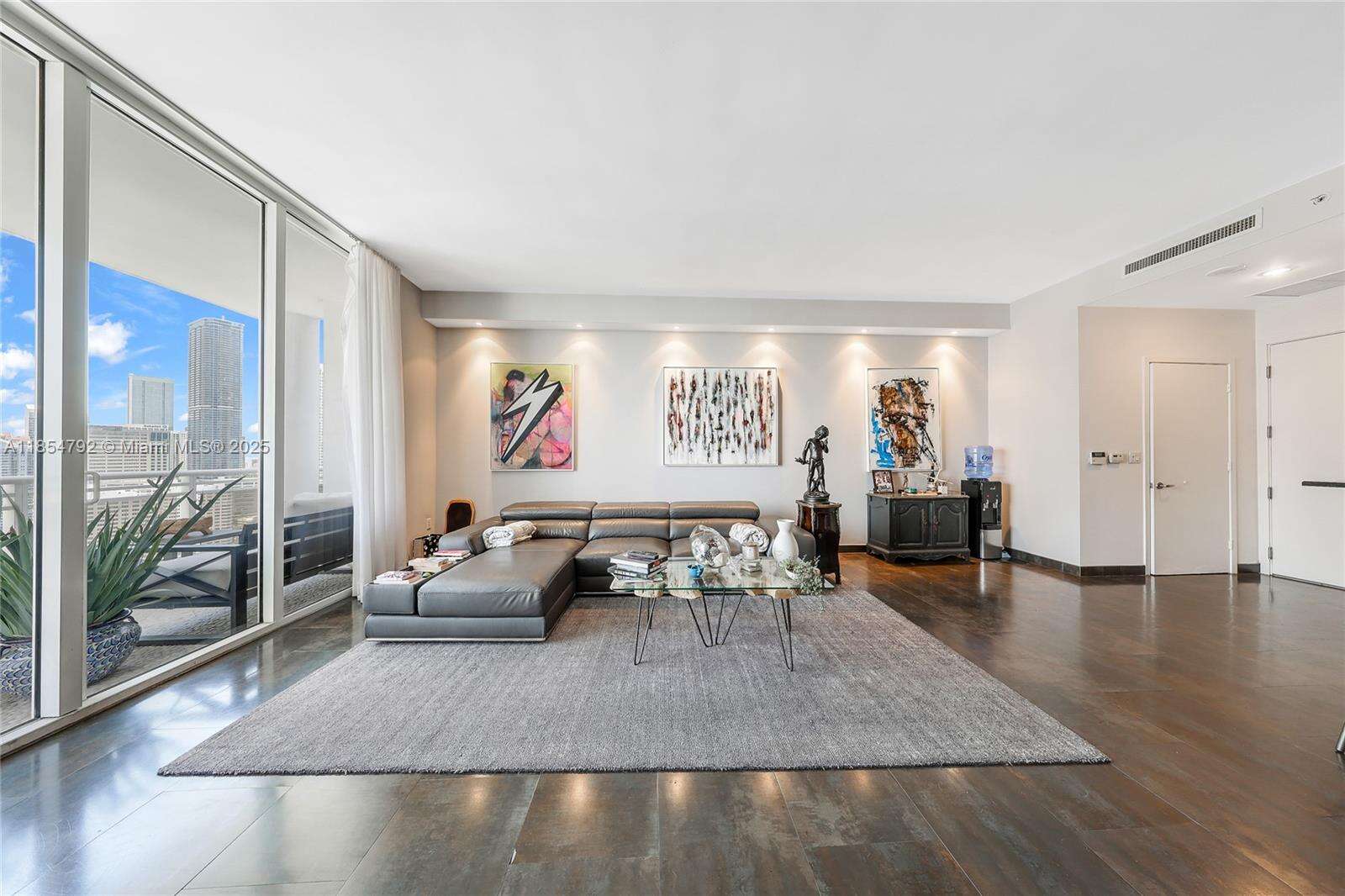 Carbonell at 901 Brickell Key Blvd, Miami, FL 33131 - For Sale photo 2