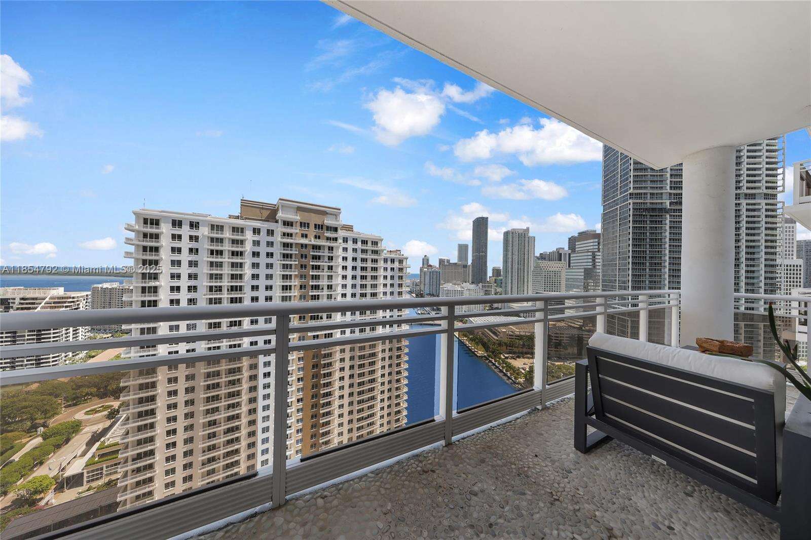 Carbonell at 901 Brickell Key Blvd, Miami, FL 33131 - For Sale photo 12