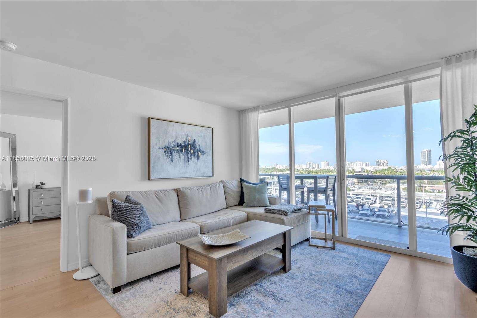 1800 Sunset Harbour Dr, Miami Beach, FL 33139 - For Sale photo 1